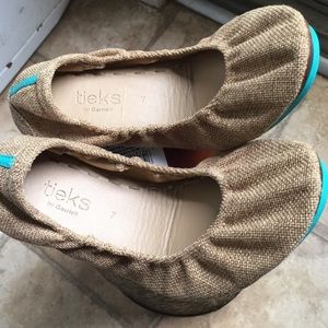 Vegan Brentwood Tieks